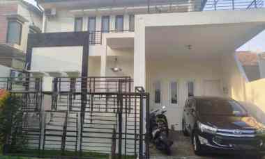 dijual rumah semi furnish citragran