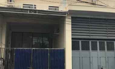 Toko Kos Aktif Semolowaru Surabaya Row Jalan 4 Mobil Doubleway