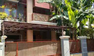 dijual rumah senayan