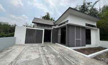 Rumah Dijual Free Design Lokasi dekat dengan Pemda Sleman