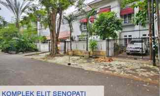 Rumah dalam Komplek Elite di Senopati Kebayoran Baru, Jakarta Selatan