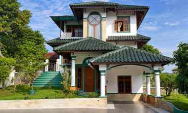 Dijual Rumah Hook View Golf di Sentul City Bogor, LT 468 M dan SHM