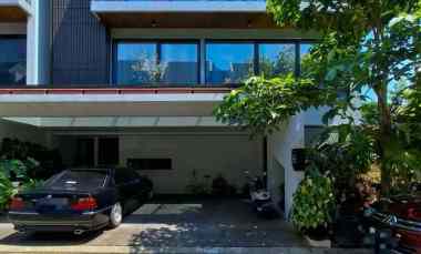 dijual rumah serenia hills lebak bulus