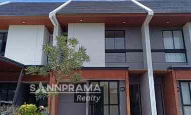 dijual rumah serua bojongsari depok