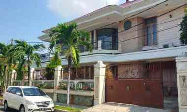 dijual rumah seruni ketabang genteng