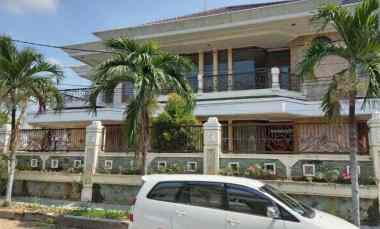 dijual rumah seruni surabaya pusat