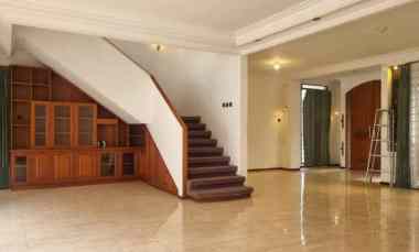 dijual rumah setra duta bandung utara