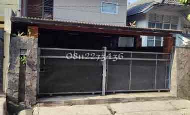 dijual rumah setraduta