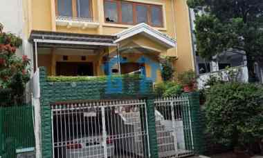 Dijual Rumah Setra Duta Bandung Lokasi Strategis Bebas Banjir Furnitur