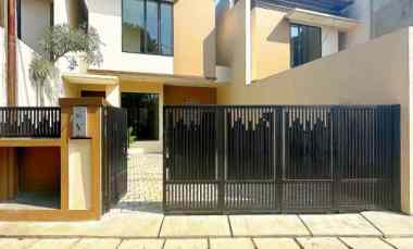 dijual rumah setu