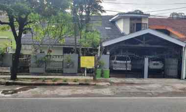 dijual rumah siap huni