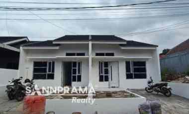 Dijual Rumah Siap Huni di dalam Komplek Visar Cibinong