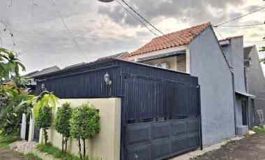 dijual rumah siap huni di perumahan istana tegal besar