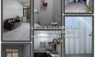 Rumah Dijual di Taman Holis