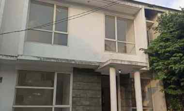 dijual rumah siap pakai di harvest city cileungsi