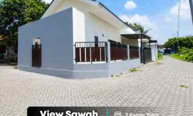 dijual rumah sidomoyo