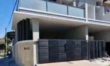 dijual rumah sidosermo