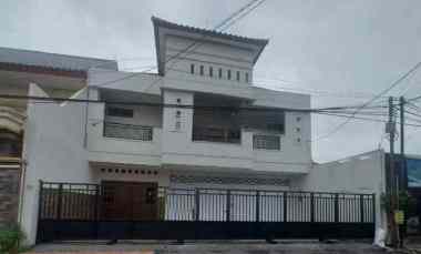 dijual rumah sidosermo