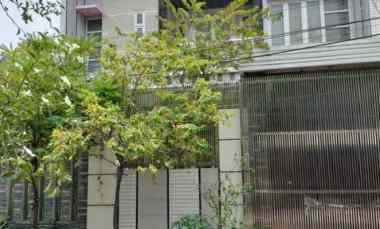dijual rumah simpang darmo permai selatan