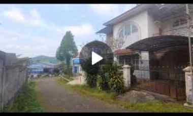 dijual rumah sitimewa di cluster bawen kab sekarang