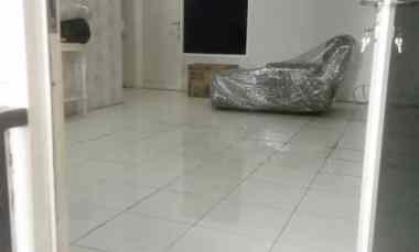 dijual rumah siwalankerto