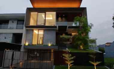Rumah Mewah Konsep Villa Baru Gress di Somerset Citraland Surabaya