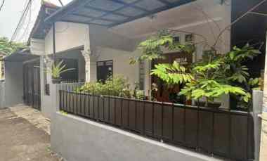 dijual rumah srengseng kembangana