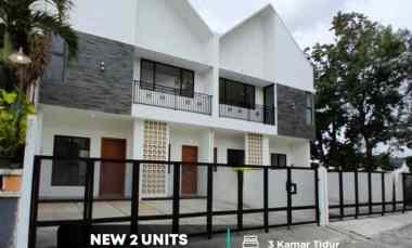 dijual rumah stadion