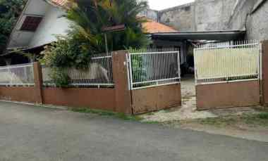 dijual rumah strategis di tanjung barat