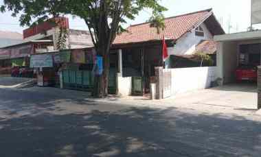 Dijual Rumah Strategis Pinggir Jalan Raya