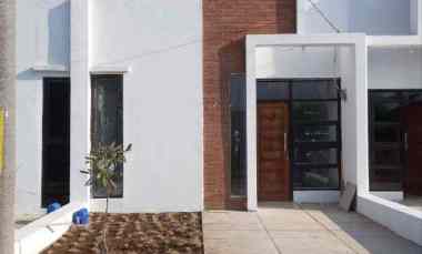 dijual rumah sukajadi