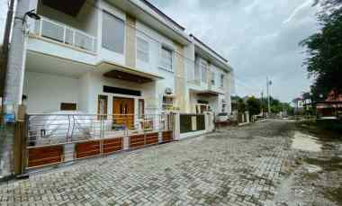 dijual rumah sukoharjo