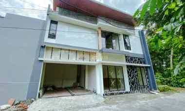 Rumah Desain Modern Akses Mudah di Ngaglik Sleman Kawasan Perumahan