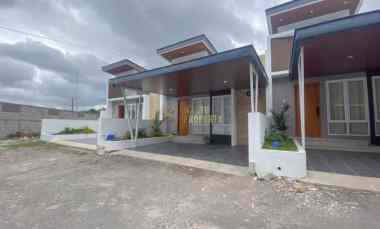 gambar dijual rumah sukoharjo kec ngaglik kab