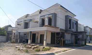 dijual rumah sukolilo