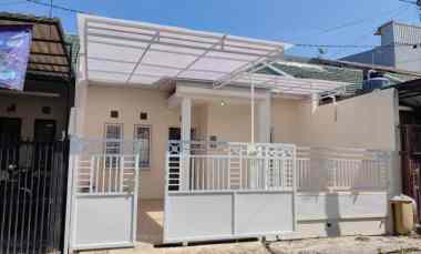 dijual rumah sukolilo dian regency
