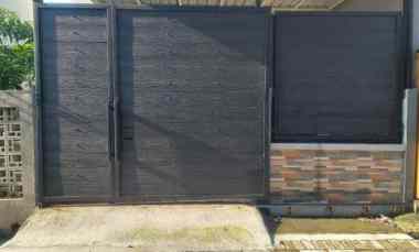 dijual rumah sukolilo regency