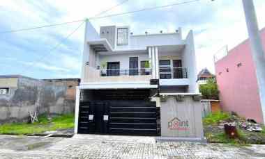 Rumah Baru Mewah 3 Lantai Full Furnished Lingkungan Cluster Solo Kota