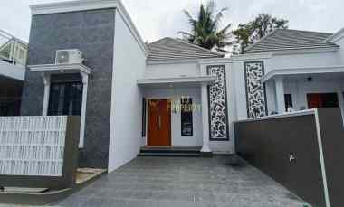 dijual rumah sumberadi