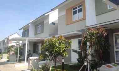 dijual rumah summarecon bandung