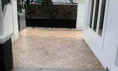 dijual rumah sumur batu
