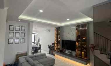 dijual rumah sutera winona