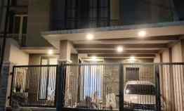 Rumah 2 Lantai Full Furnish Siap Huni di Sutorejo Timur