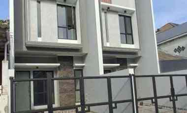 dijual rumah sutorejo