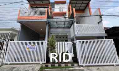 dijual rumah sutorejo