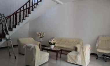 dijual rumah sutorejo