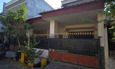 dijual rumah sutorejo