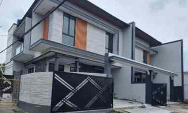 dijual rumah sutorejo prima