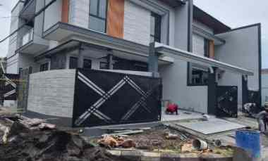 dijual rumah sutorejo prima