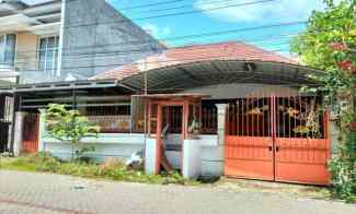 Rumah Second Sutorejo Timur dekat Mulyosari, Pakuwon City, Merr